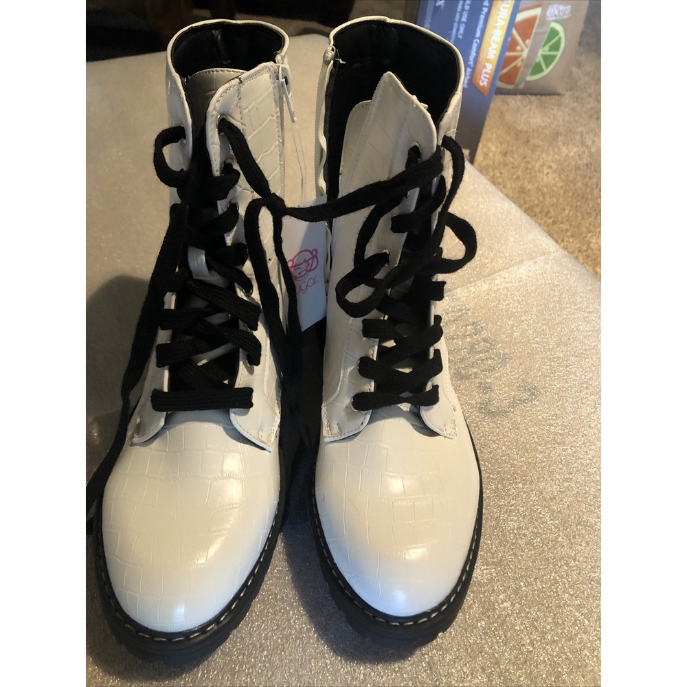 Sugar White Boots Zip Up New With Tags Laces Great Shape Back To School Shoes